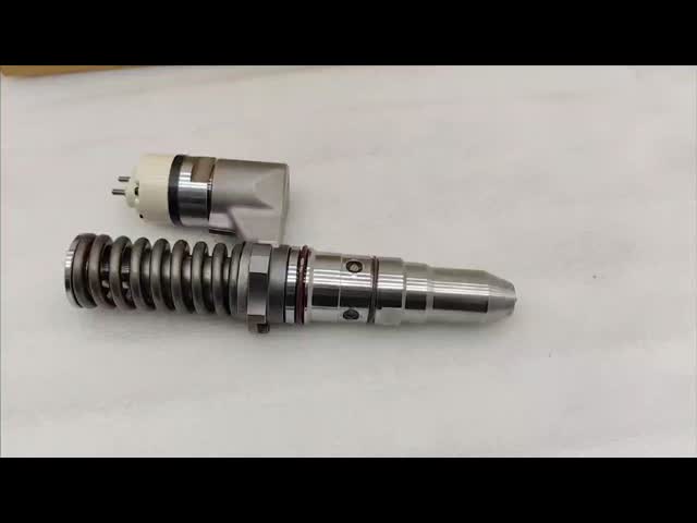 Male Terminal Common Rail Engine Fuel Injector Compatible With J08E Engines