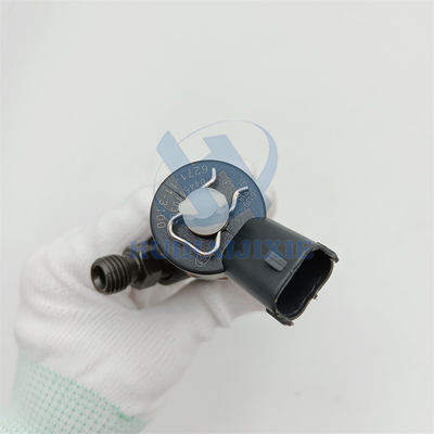 Excavators Injector 6271113100 4941109 0445110307 For QSB 3.3 Komatsu 4D95 Diesel Engine