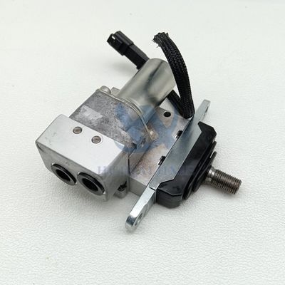 Excavator Hydraulic Pump Pilot Valve 702-16-04290 for PC200-8 PC220-8 PC300-8 021604290