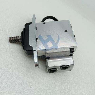 Excavator Hydraulic Pump Pilot Valve 702-16-04290 for PC200-8 PC220-8 PC300-8 021604290
