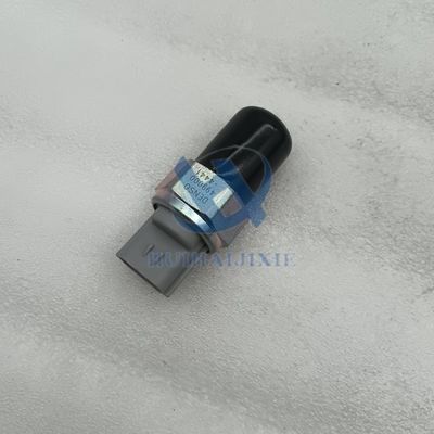 Excavator Parts Fuel Pressure Sensor ND499000-4441 for PC400-7 PC450-7 SA6D140E