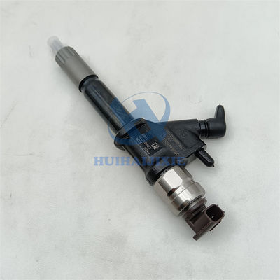 Diesel Engine Parts Fuel Injector VG1038080007 095000-8871 Injectors