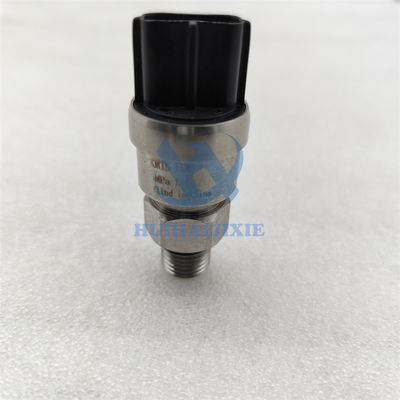 Oil Pressure Sensor Pressure Switch KM15-P04  KM15P04 for SH200 SH200 SH210 SH240 SH250 Low Pressure Sensor